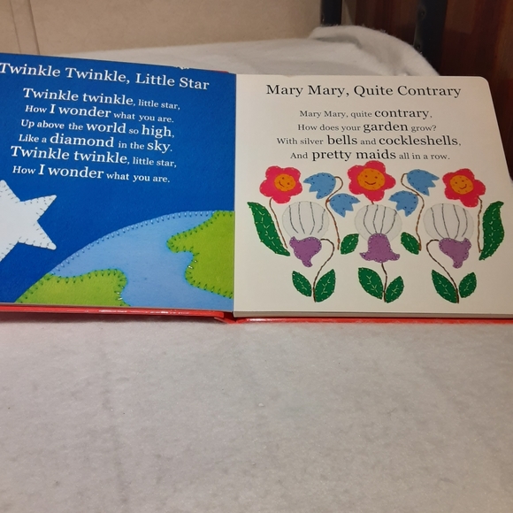 Nursery Rhymes Book w/ CD - Picture 3 of 4